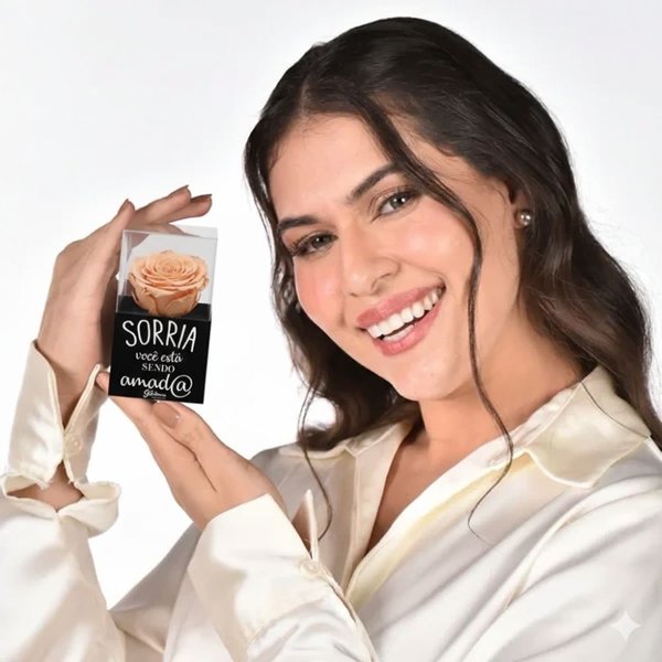 Rosa Encantada Champanhe na Caixinha