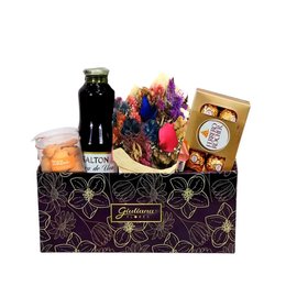 Imagem de Cesta Exclusiva com Flores Secas e Ferrero