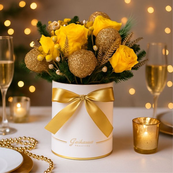 Arranjo Dourado com Flor Seca e Rosa Encantada