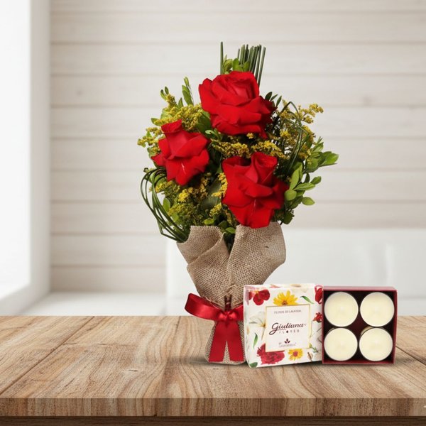 Arranjo 3 Lindas Rosas Vermelhas e Vela Aromática C/4 Mini Velas