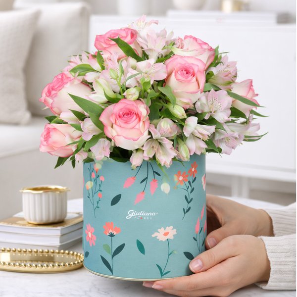 Arranjo Harmonia de Rosas e Astromélias Cor de Rosa