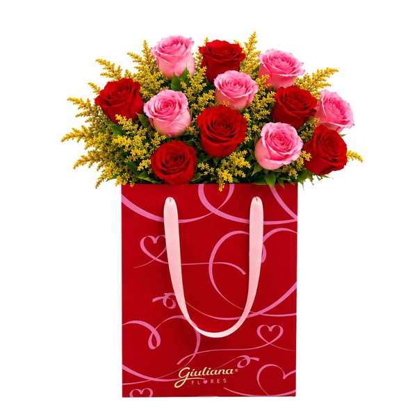 Buquê de 12 Rosas Vermelhas e Cor de Rosa na Bag Love