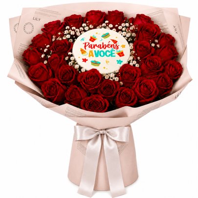 Buquê de Rosas Vermelhas e Bolo Parabéns á Você