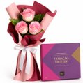 Buquê Trio de Rosas Cor de Rosa e Corações Trufados Ofner 210g
