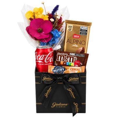 Cesta com Buquê de Flores Secas e Doces - Top Doçuras