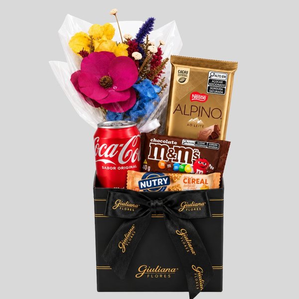 Cesta com Buquê de Flores Secas e Doces - Top Doçuras