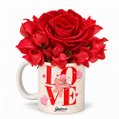 Flores Secas e Rosa Encantada Vermelha na Caneca Love
