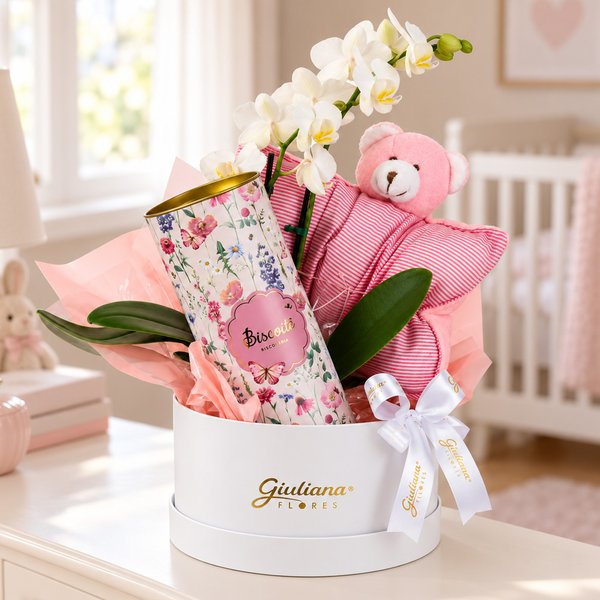 Kit Maternidade com Lata Flora Biscoitê - Abraço de Menina