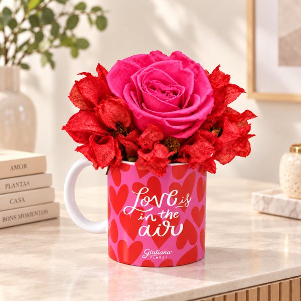Flores Secas e Rosa Encantada Pink na Caneca Love is in The Air