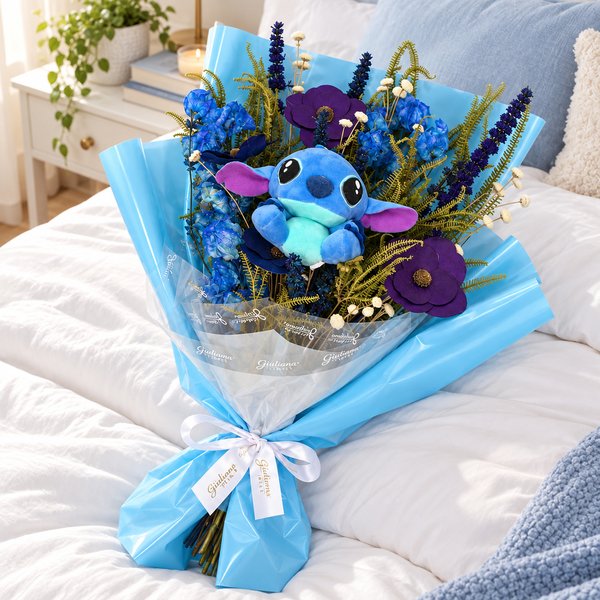 Buquê de Flores Secas e Pelúcia Stitch