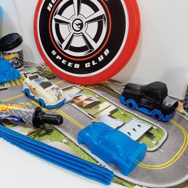 Balde Massinha E Acessórios Hot Wheels - Fun