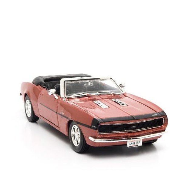 Miniatura Chevrolet Camaro SS 396 Conversível 1968 1:24 - Maisto