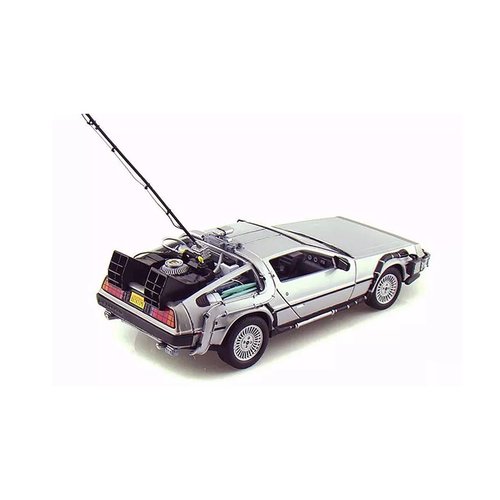Miniatura Carro DeLorean Time Machine 'Back To The Future 1' 1:24 - Welly