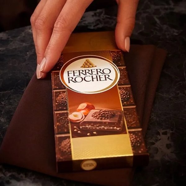Barra de Chocolate ao Leite Ferrero Rocher 90g