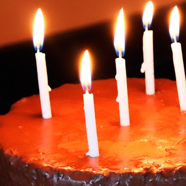 Bolo Feliz Aniversário 500g
