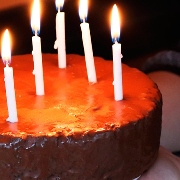 Bolo Feliz Aniversário 500g