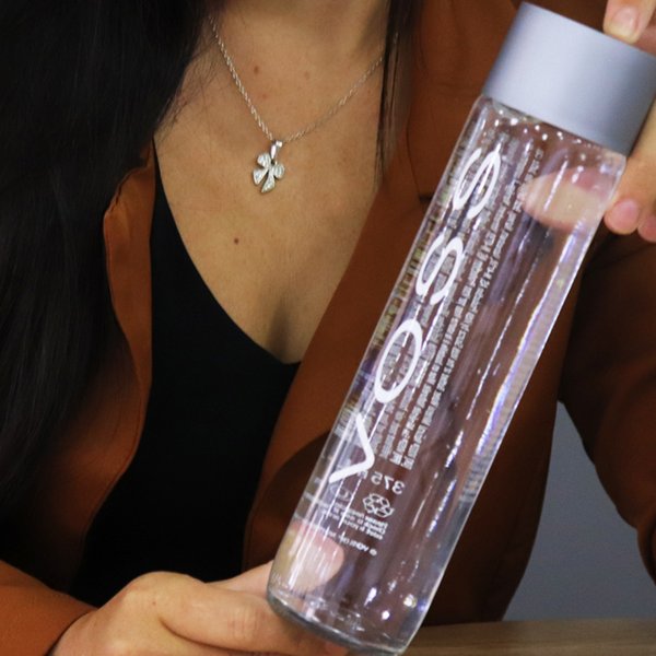 Água Voss sem Gás Vidro 375ml