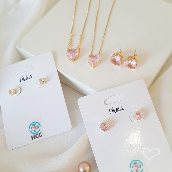 BRINCO DE CORAÇÃO HCC ZIRCÔNIA ROSA FOLHEADO A OURO 18K