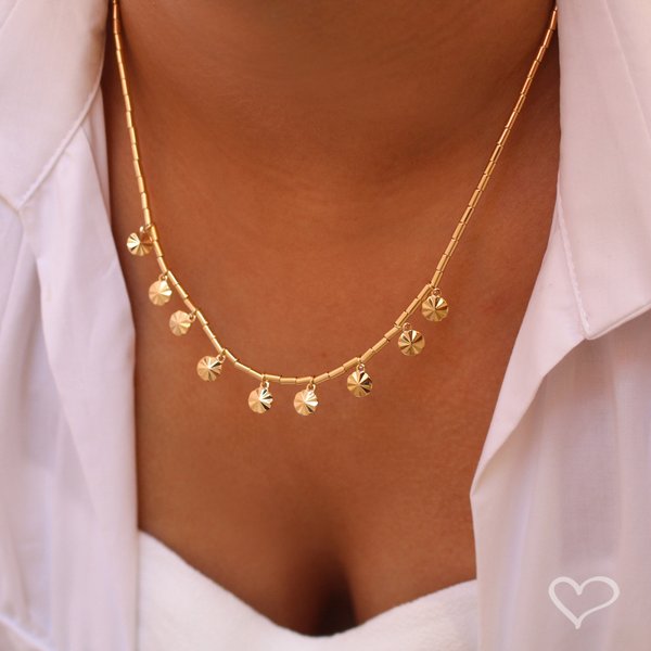 COLAR YASMIN CANUTILHO MINI MEDALHA VINTAGE FOLHEADO A OURO 18K PIUKA