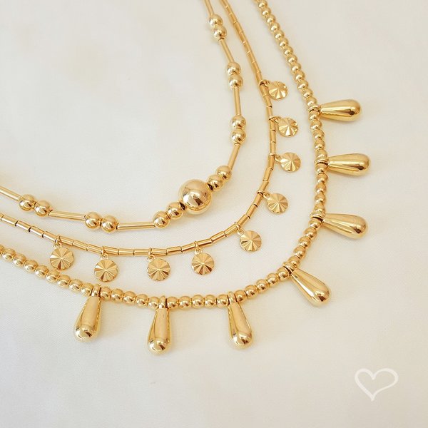 COLAR YASMIN CANUTILHO MINI MEDALHA VINTAGE FOLHEADO A OURO 18K PIUKA