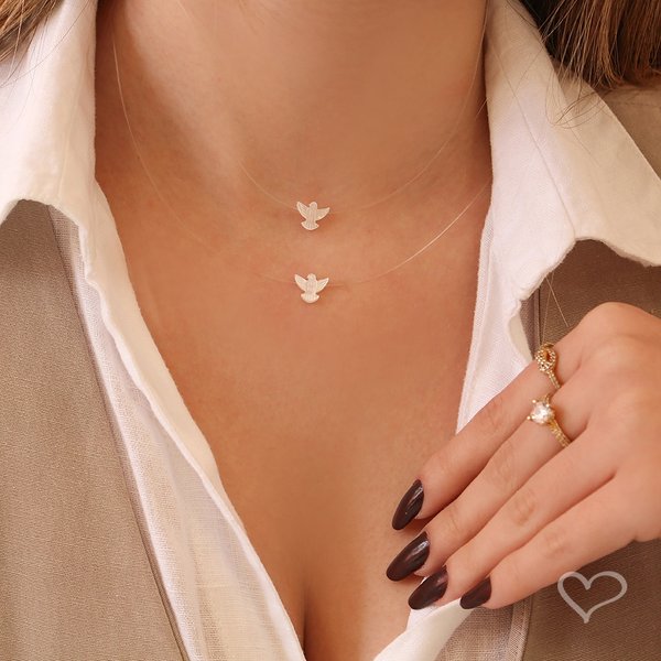 CHOKER FIO DE NYLON ESPIRITO SANTO MADREPÉROLA FOLHEADO A OURO 18K