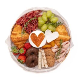 Imagem de Tábua de Queijos, Frios e Chocolates