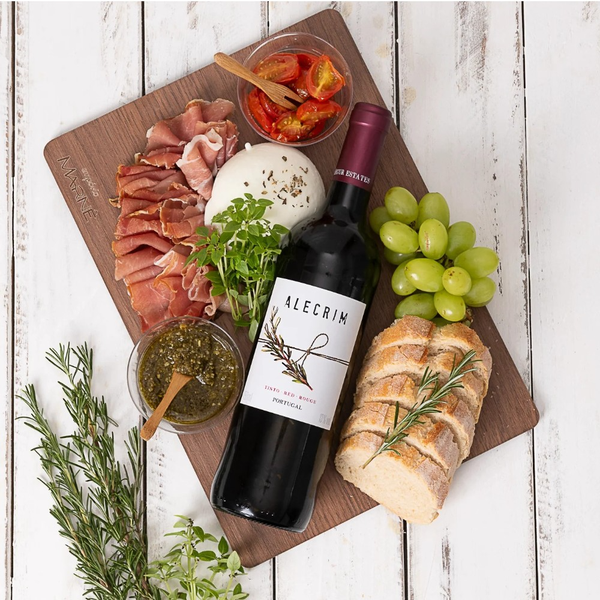 Tábua Burrata Queijo e Vinho