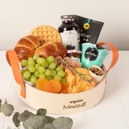 Imagem de Cesta de Café da Manhã Frutas e Frios
