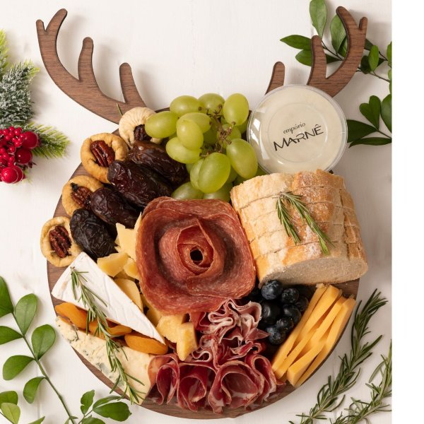 Tábua de Queijos e Frios Especial Natal