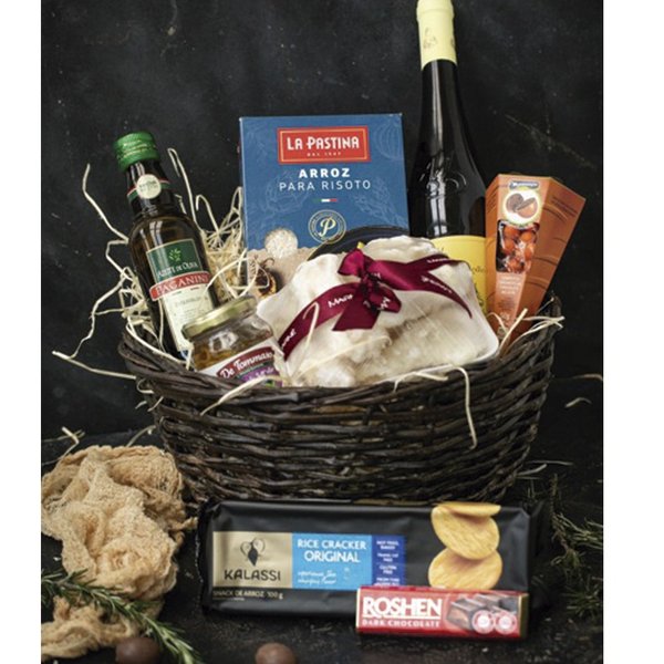 Cesta de Páscoa com Vinho Verde e Bacalhau