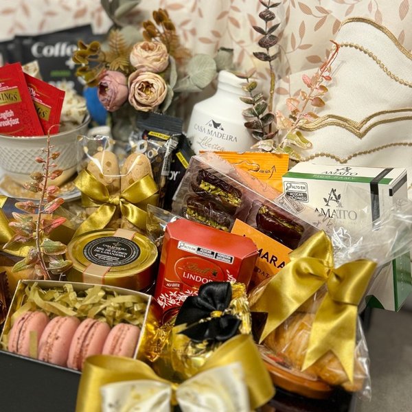 Cesta de Café da Manhã Luxo Gourmet Bonjour