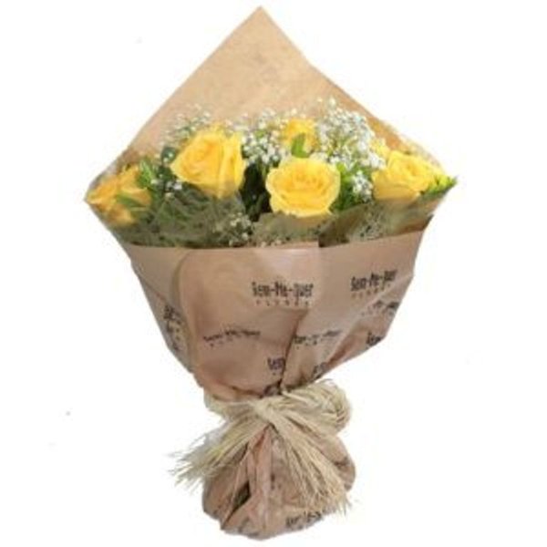 Ramalhete com rosas amarelas
