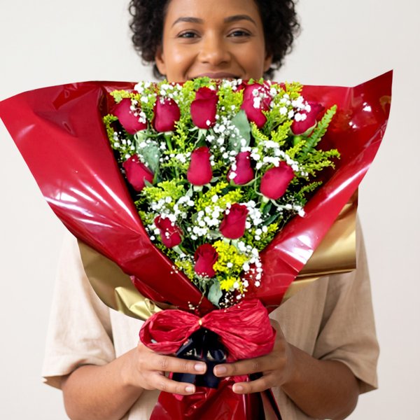 Buquê com 12 Rosas