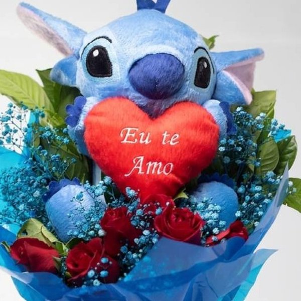 Buque Stitch com 6 rosas