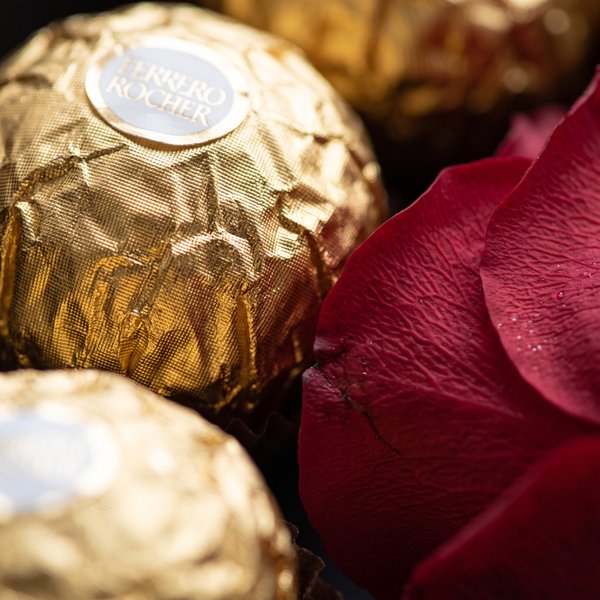 Caixa Rosa Ferrero