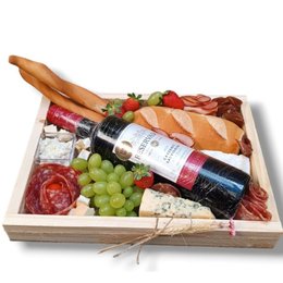 Imagem de Cesta gourmet muito queijo, frutas e vinho importado