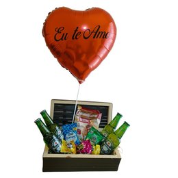 Imagem de Cesta de Cerveja com Balão Personalizado