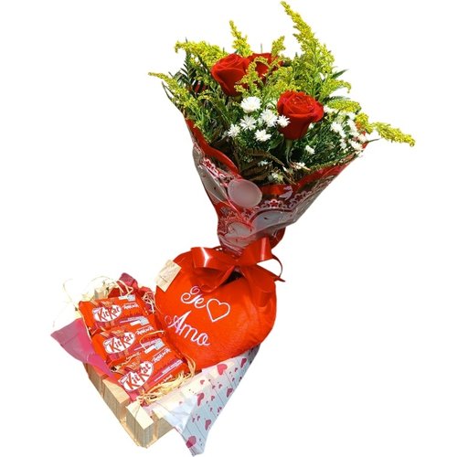 Buquê de Rosas com Bandeja de Coração