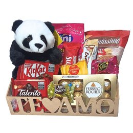 Imagem de Cesta Presente Urso Panda Pelúcia Doces e Chocolates