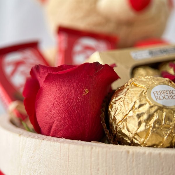 Cesta Amor e Encanto.