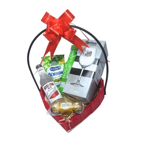 Cesta Coração Santos Com Taça, Bebida, Chocolates