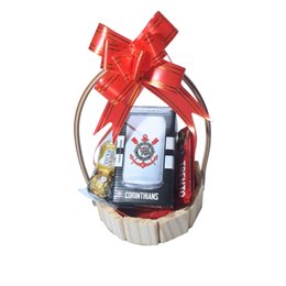 Imagem de Cesta Bebida e Ferrero para um Torcedor Apaixonado