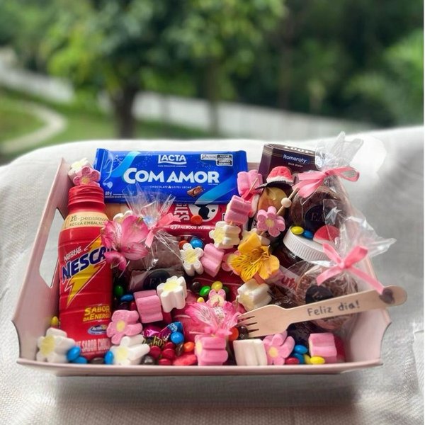 Cesta Chocolates e Guloseimas
