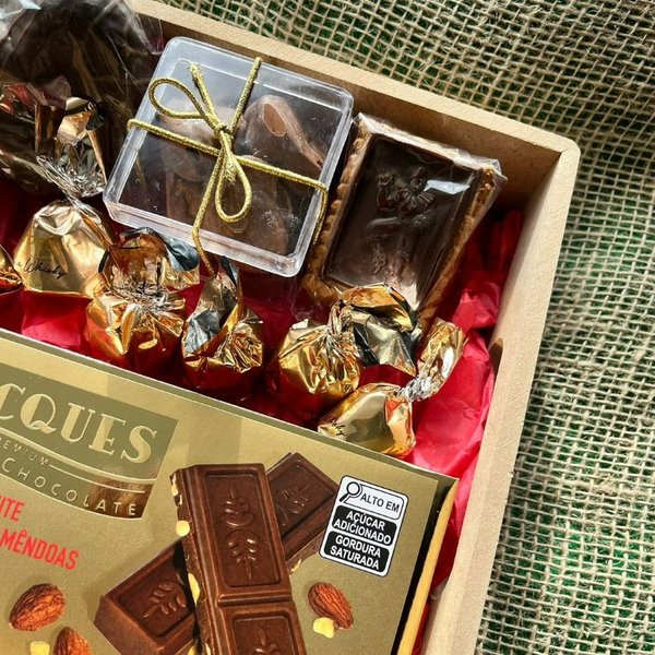 Cesta de Chocolate Doçuras do Mundo
