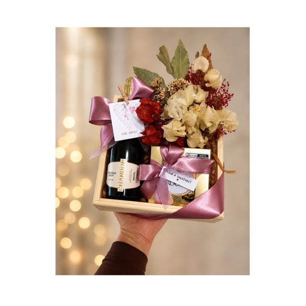 Box Com Amor Chandon e Ferrero Rocher 