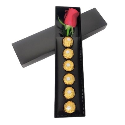 Rosa na Caixa com Chocolate