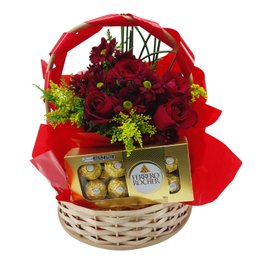 Imagem de Cesta de Rosas com Chocolate Ferrero Rocher
