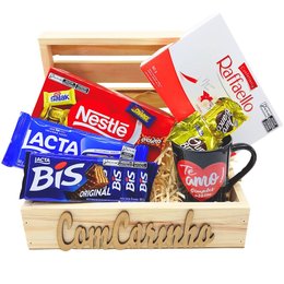 Imagem de Baú com Chocolates diversos e caneca
