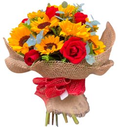 Imagem de Buquê de Girassóis com Rosas Vermelhas