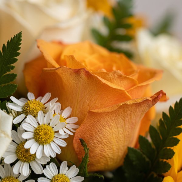 Buquê de Mix de Flores Amarelas 